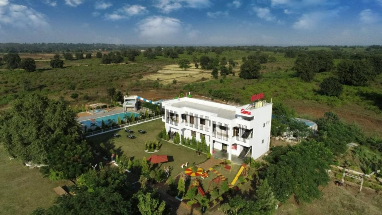 Nisarg Resort Jabalpur Esterno foto