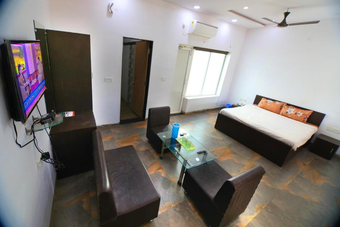 Nisarg Resort Jabalpur Esterno foto