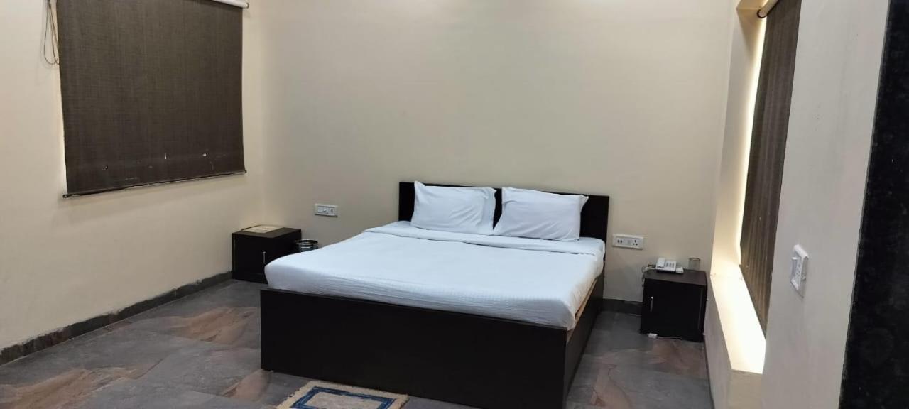 Nisarg Resort Jabalpur Esterno foto